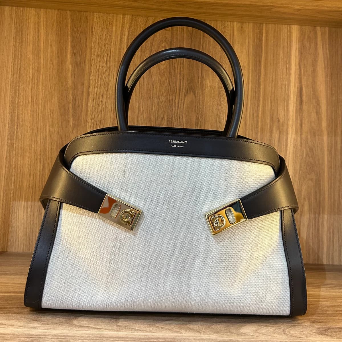 Hug canvas and leather tote bag