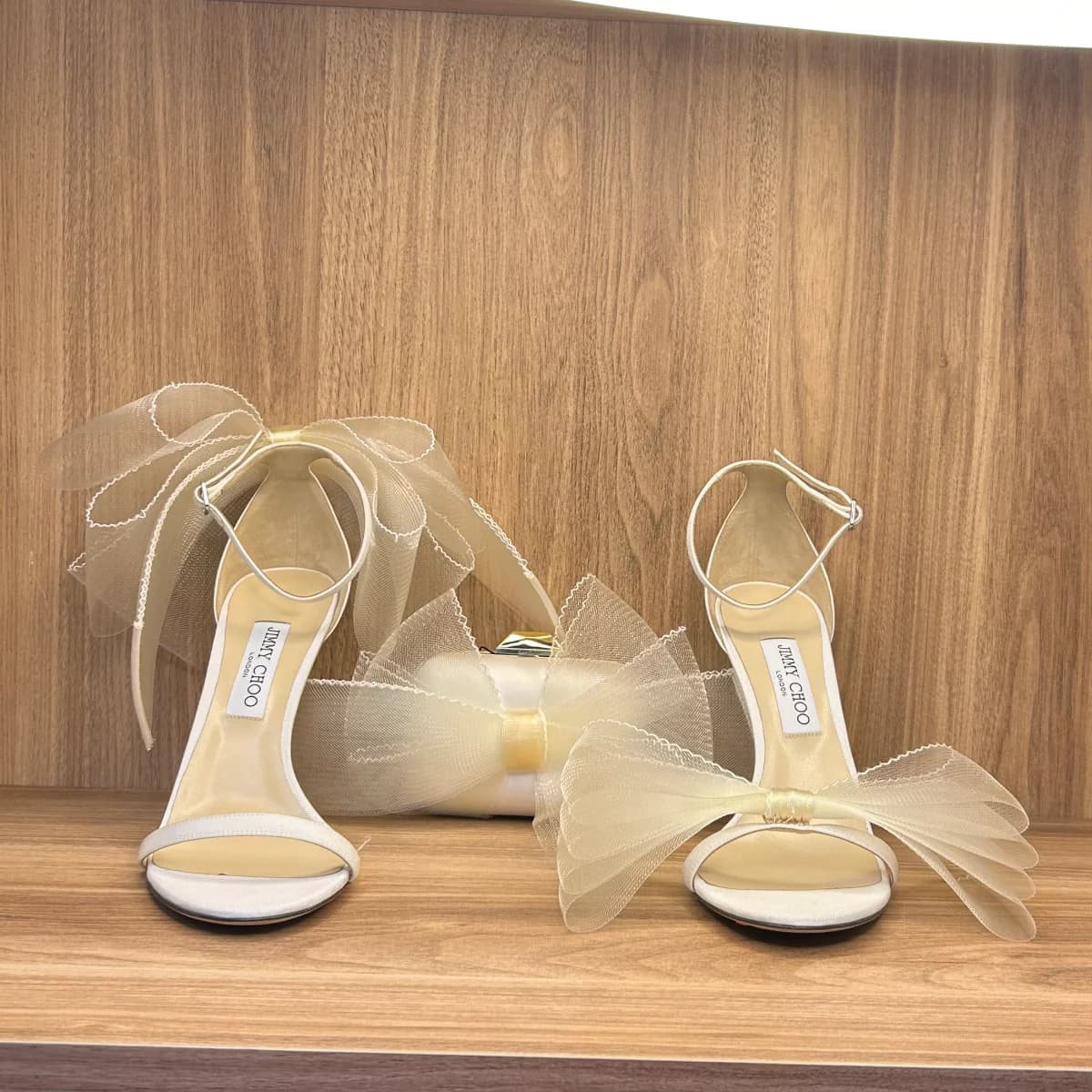 Aveline 100 Heels with matching cloud micro bow clutch bag