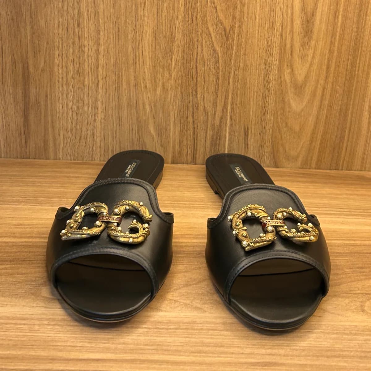 Dolce&Gabbana logo brown leather sandals