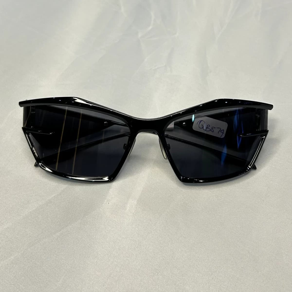Givenchy Giv cut sunglasses